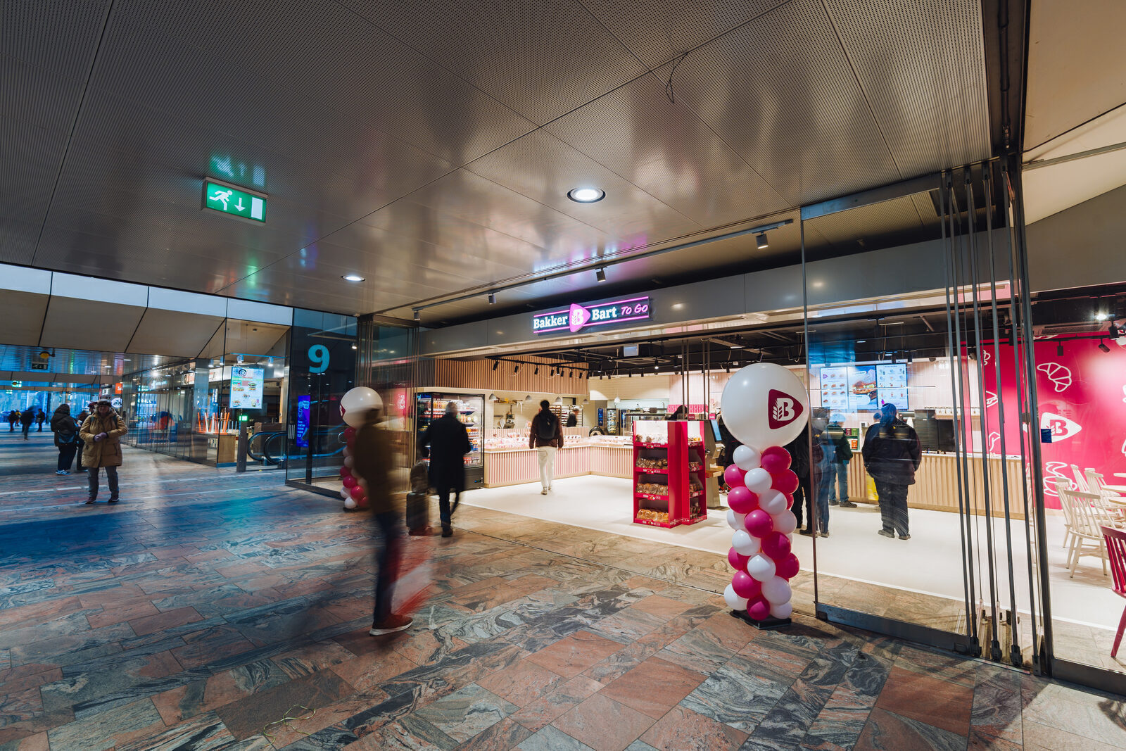 Bakker Bart Rotterdam Station interior